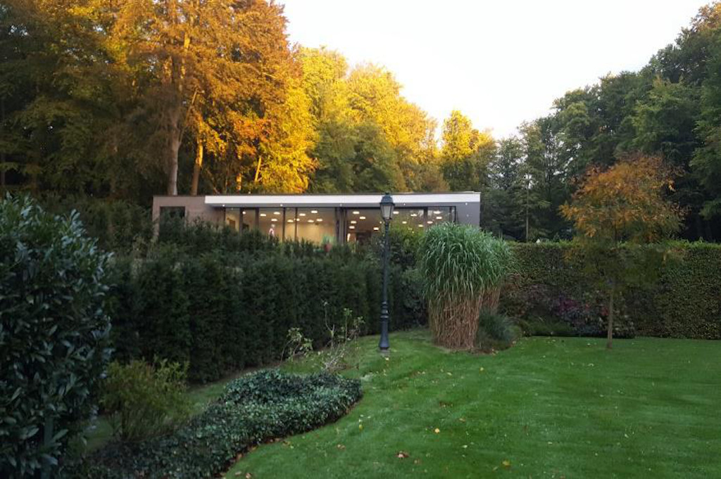 Poolhouse photo