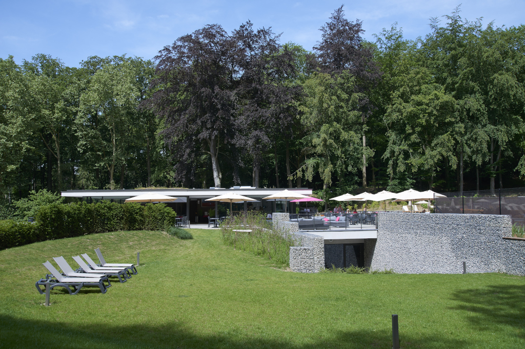 Poolhouse photo