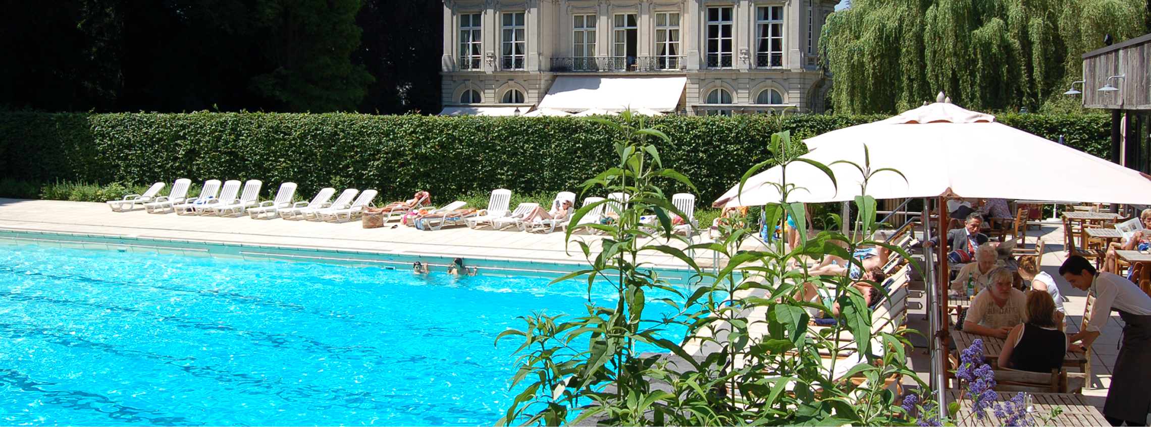 Piscine extérieure chauffée de 25 mètres