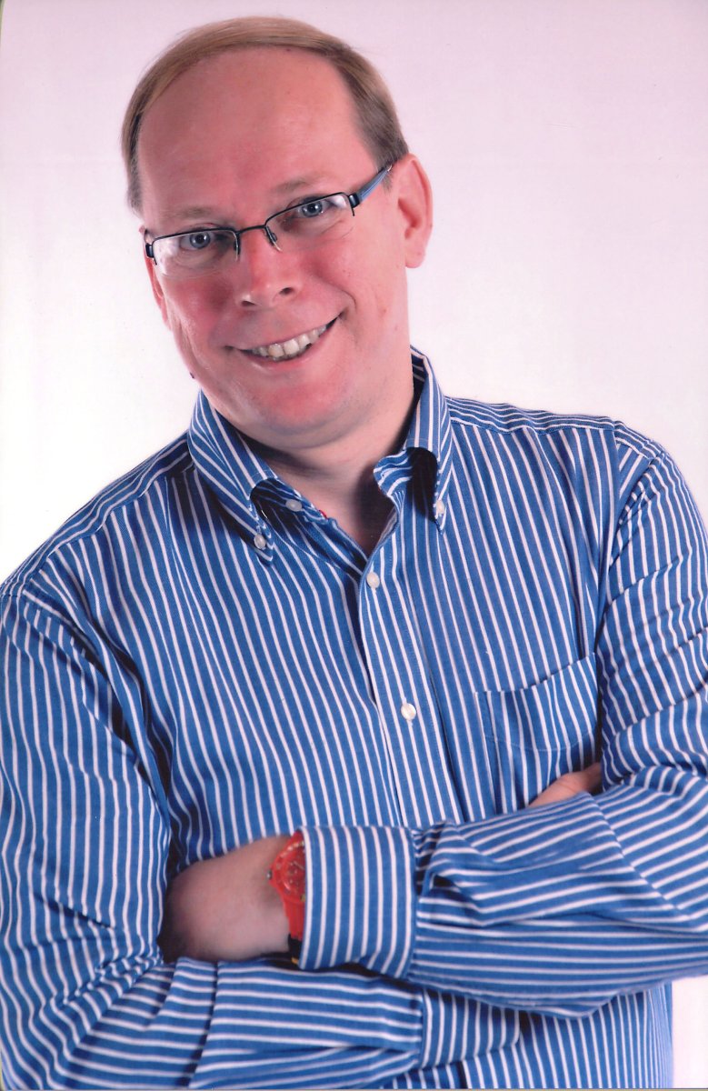 Yves Vander Cruysen, Premier échevin de Waterloo, conseiller provincial et chroniqueur historique