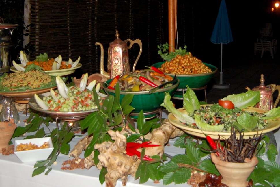 Soirée à thème au Pool House : buffet tajines