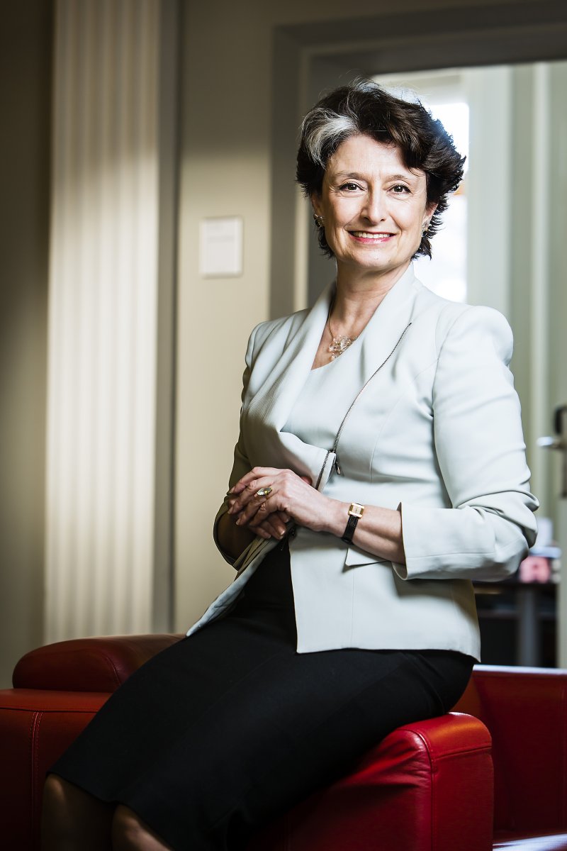 S.E. Madame Claude-France Arnould, Ambassadeur de France