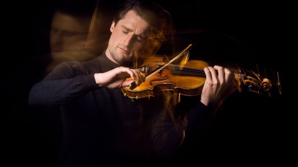 Belgian National Orchestra (Andrew Gourlay direction) & Lorenzo Gatto, violon, au Palais des Beaux-Arts