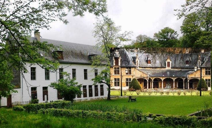Auderghem et ses contrastes