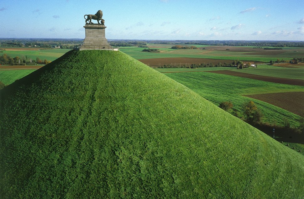 « Waterloo, visite et promenade de santé »